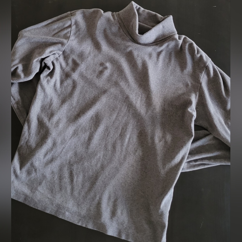 Uniqlo turtle neck